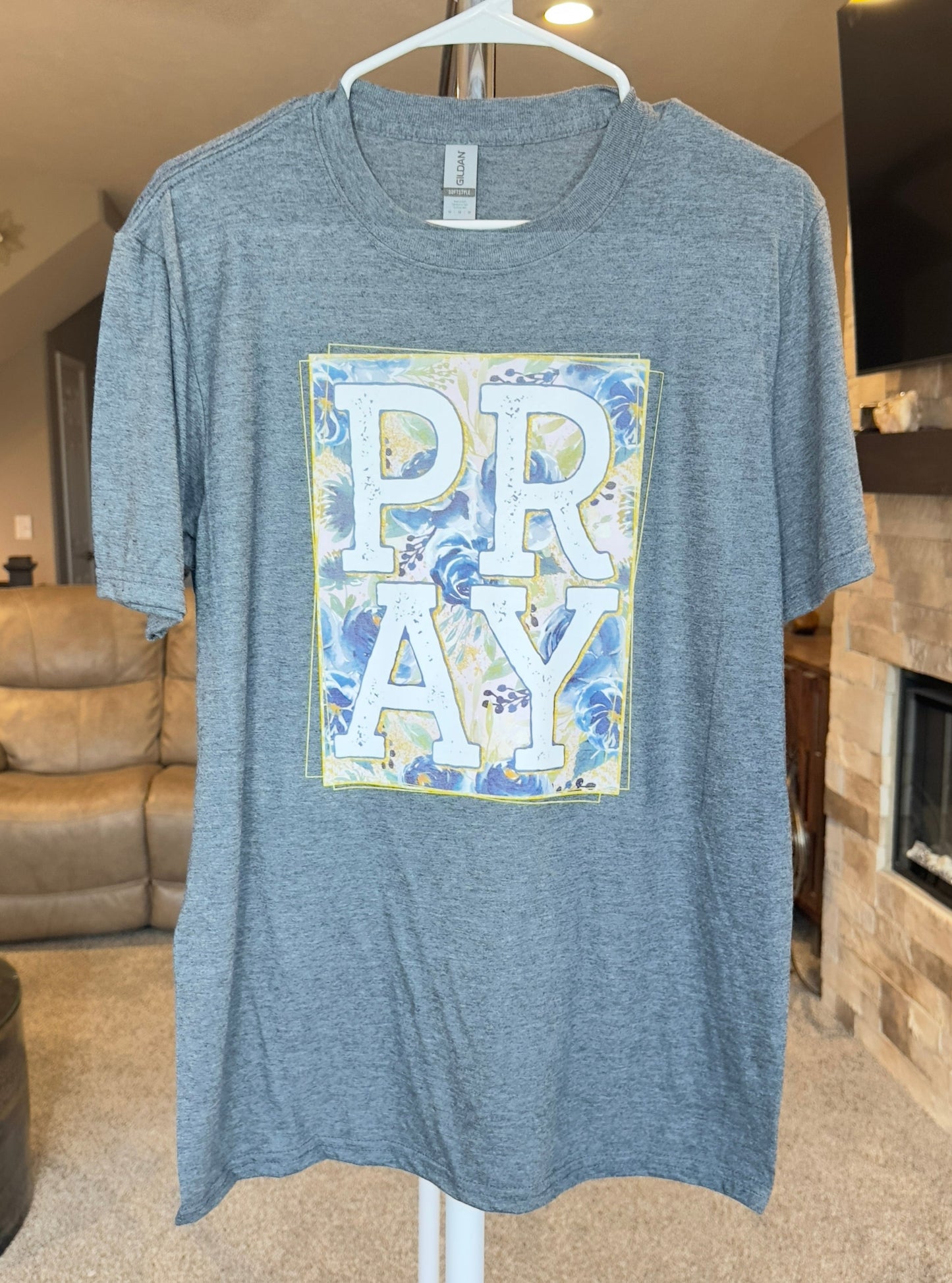 Medium | Pray | Dark Heather | Tee & Tank Sale