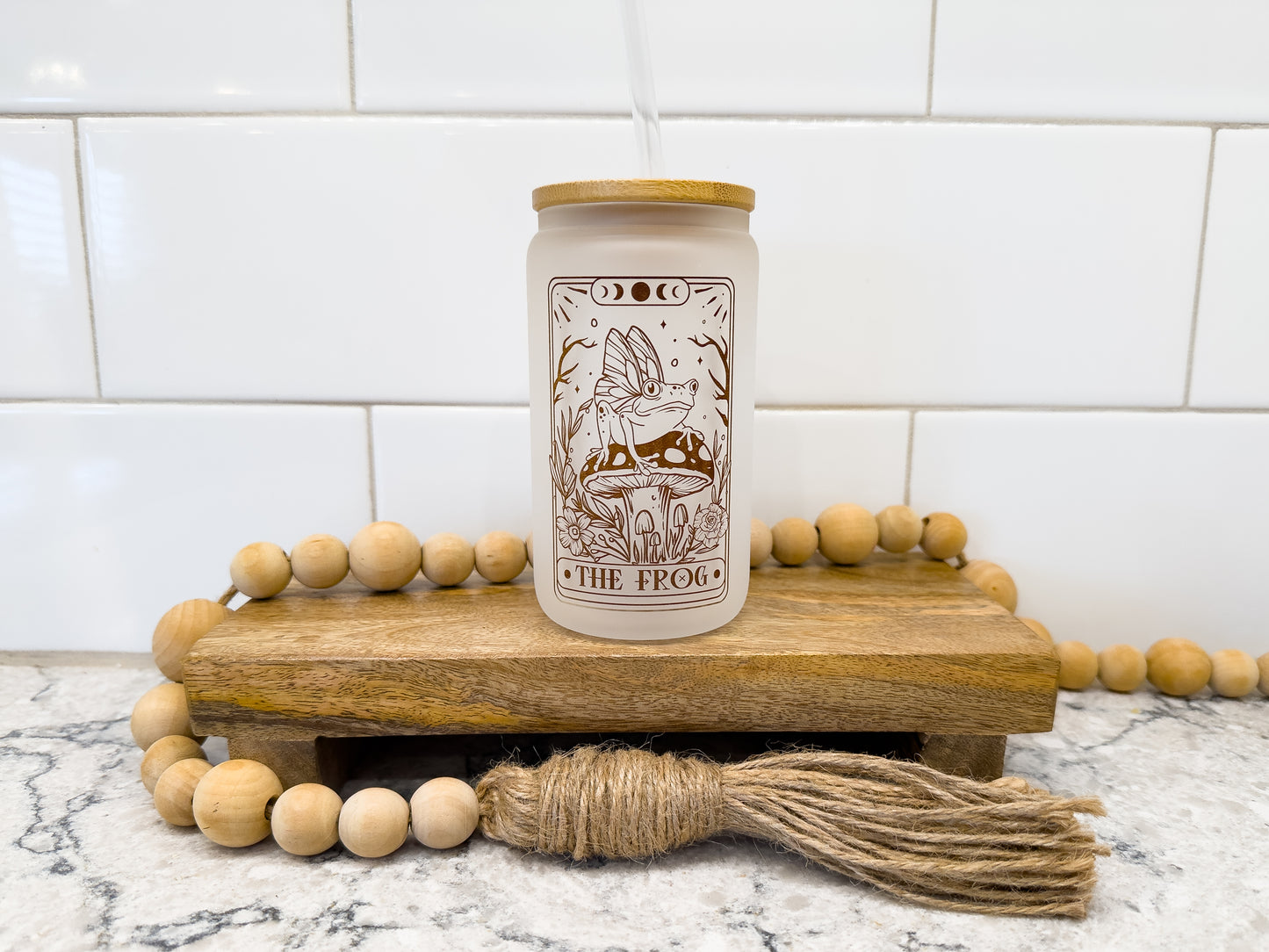 The Frog | Tarot Card Collection | 12 oz Can Glass with Bamboo Lid | Frosted Glass Drinkware