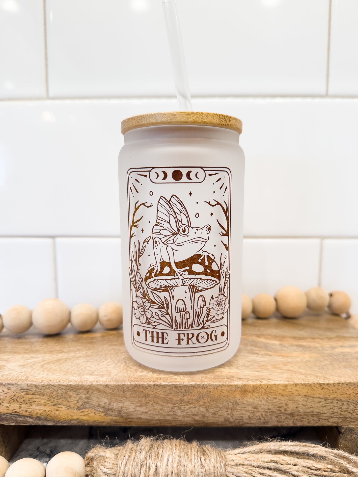 The Frog | Tarot Card Collection | 12 oz Can Glass with Bamboo Lid | Frosted Glass Drinkware