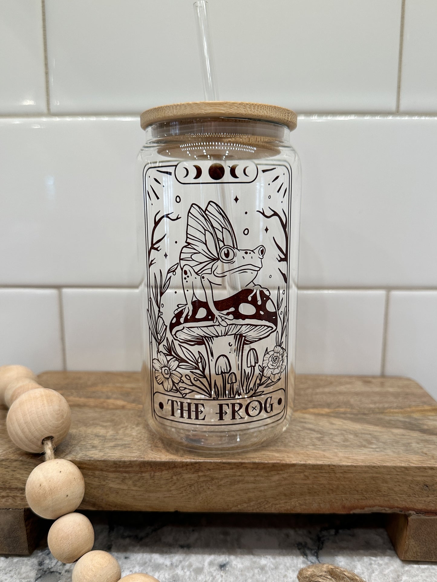 The Frog | Tarot Card Collection |  16oz Can Glass with Bamboo Lid | Clear Glass Drinkware