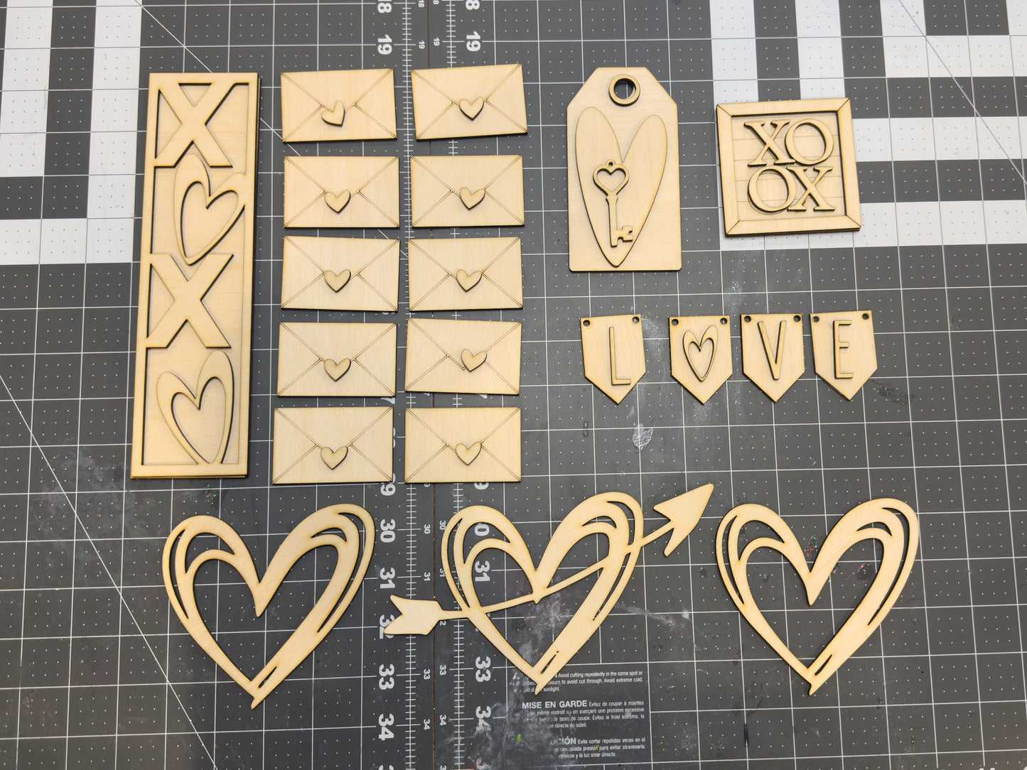 DIY Valentine’s XOXO Tiered Tray Stand Unifinished Kit
